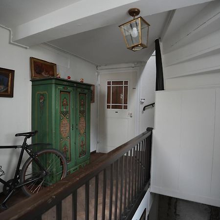 Cozy City Center, 4 Bedroom- 120Sq, 5Min Walk To Main Station Bazylea Zewnętrze zdjęcie