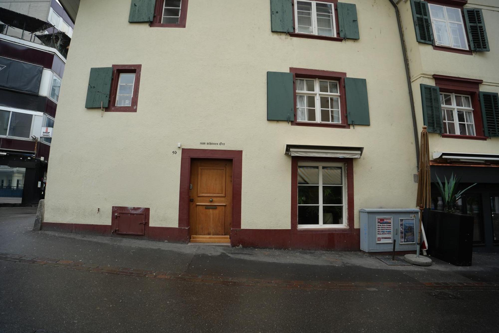 Cozy City Center, 4 Bedroom- 120Sq, 5Min Walk To Main Station Bazylea Zewnętrze zdjęcie