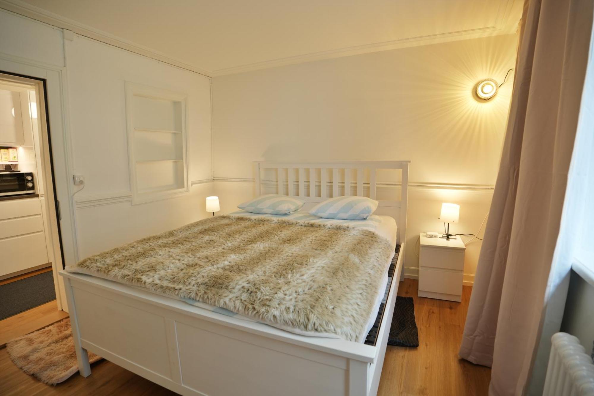 Cozy City Center, 4 Bedroom- 120Sq, 5Min Walk To Main Station Bazylea Zewnętrze zdjęcie